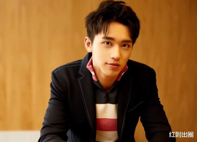 明星|1个月内10对明星结婚：有人引发争议，有人备受嘲讽，个个很精彩