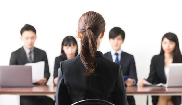 女孩|这些大学不屑的东西，毕业竟是求职的“加分项”，大学生提早知晓