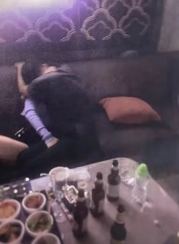 迪丽热巴|狗仔葛斯齐爆料鹿晗迪丽热巴同游日本,热巴方火速辟谣:假的