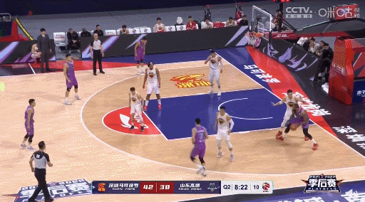 深圳男篮|太脏了，CBA第一脏！背部重摔！差点废掉中国最强防守内线
