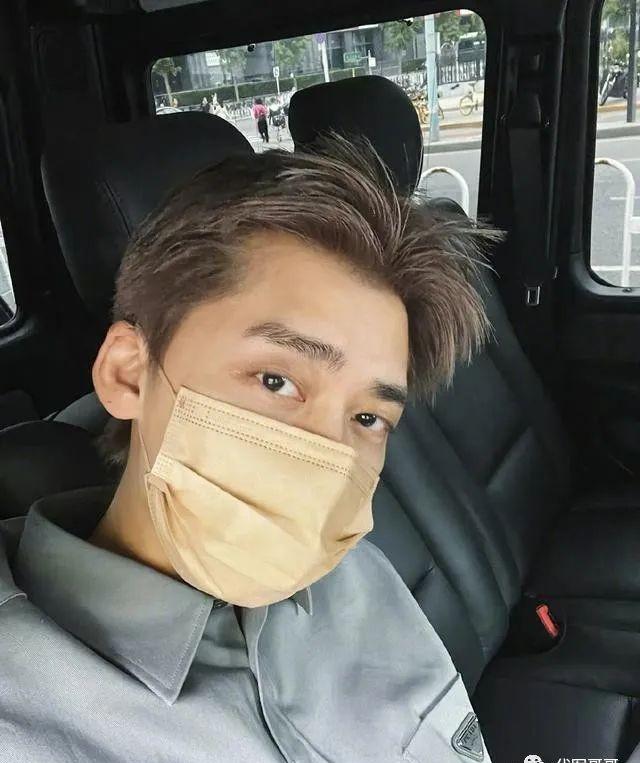 李易峰|李易峰疑嫖娼被抓!疑涉事女主的微博曝光,昔日的不雅言论被扒出