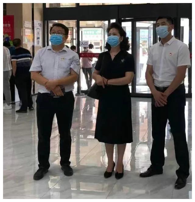 李少莉处理结果公布后，或许会让大家很失望！体制内领导泼了凉水