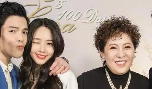 郭碧婷|婆媳闹掰?向太直播话里有话,内涵儿媳郭碧婷,提起向佐满眼心疼