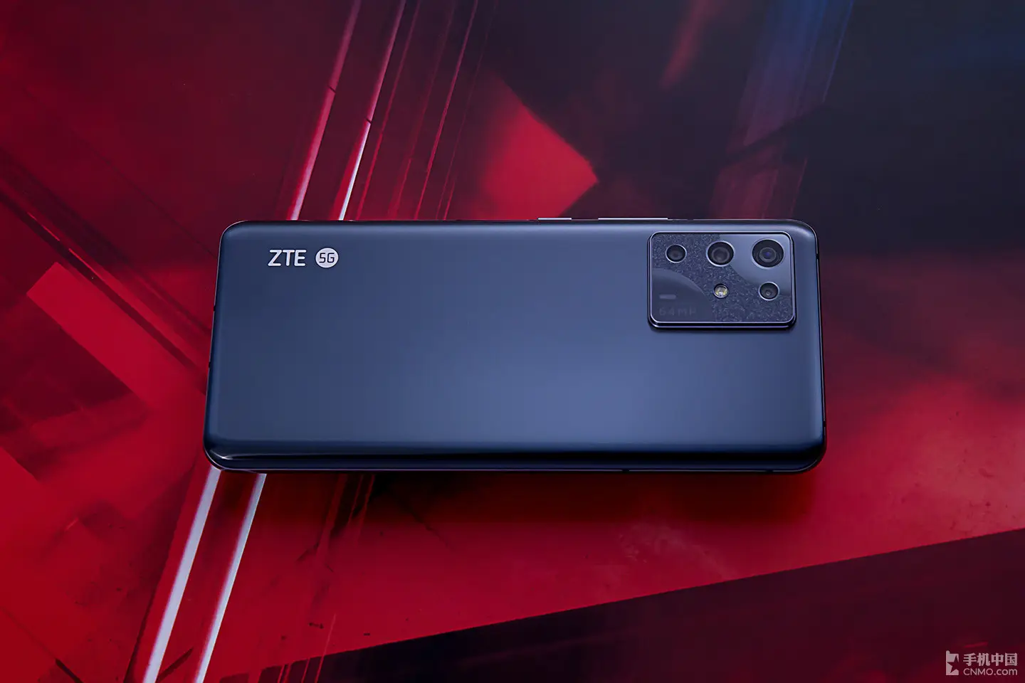 中兴|中兴强势发力!吴京代言还不够,6000mAh千元机申请出战