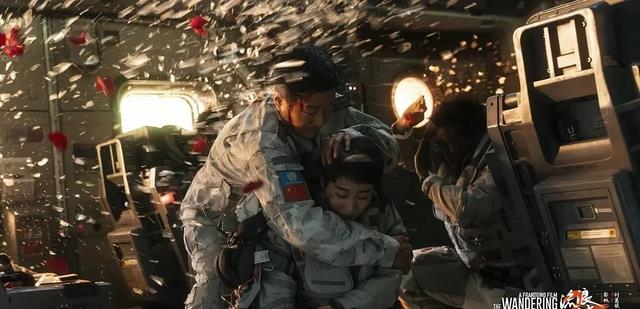 吴孟达|吴孟达病逝2年惊喜现身,影院观众集体泪洒首映式