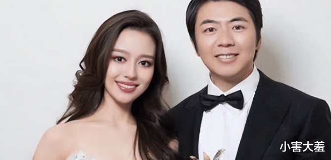 吉娜·爱丽丝|?“见缝插腰”吉娜：怀孕6个月依然腰细，被网友质疑“畸形”审美