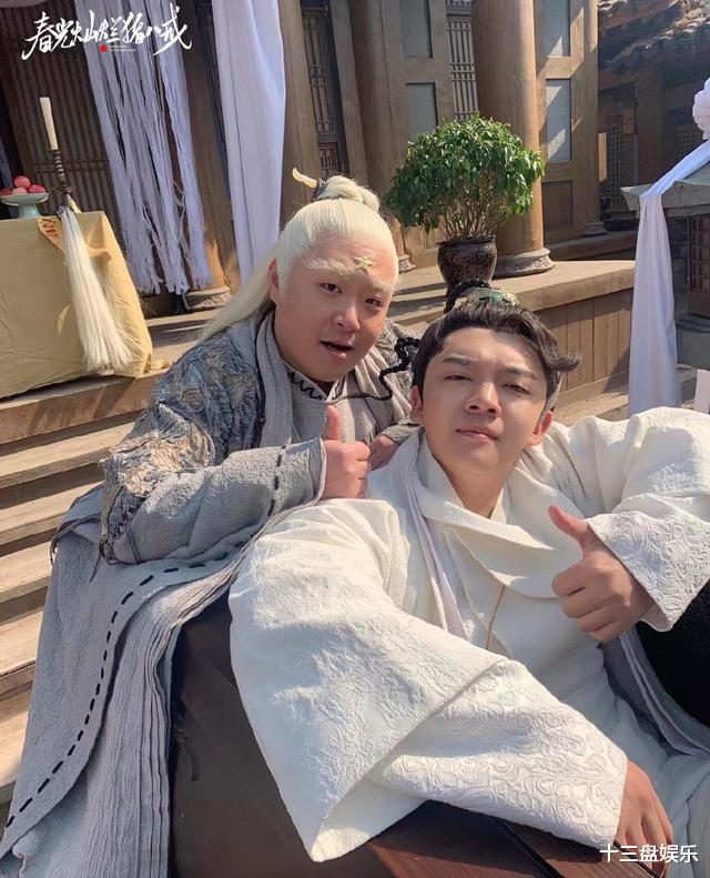 郝劭文|郝劭文直播带货30天成交额破7500万,独创安安静静地卖货,不吆喝