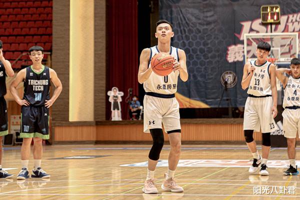 戴荃|20年前,说要帮陈宝莲养儿子的曾志伟和梁家辉,履行承诺了吗?