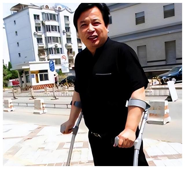 徐良|独腿英雄徐良，1987年登上春晚红极一时，后因谣言闹得妻离子散