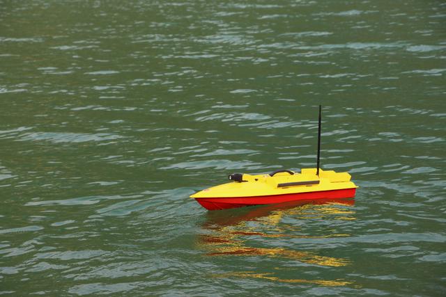 鲫鱼|冬天钓鲫鱼，“路滑”钓法帮大忙，钓远明显口好太多了