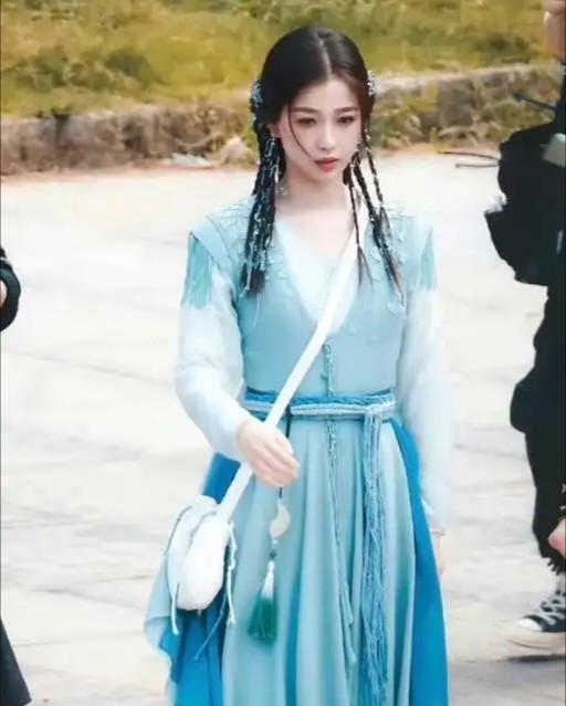 |《仙剑奇侠传6》剧透,虞书欣内衣式铠甲引争议,但造型美到出圈