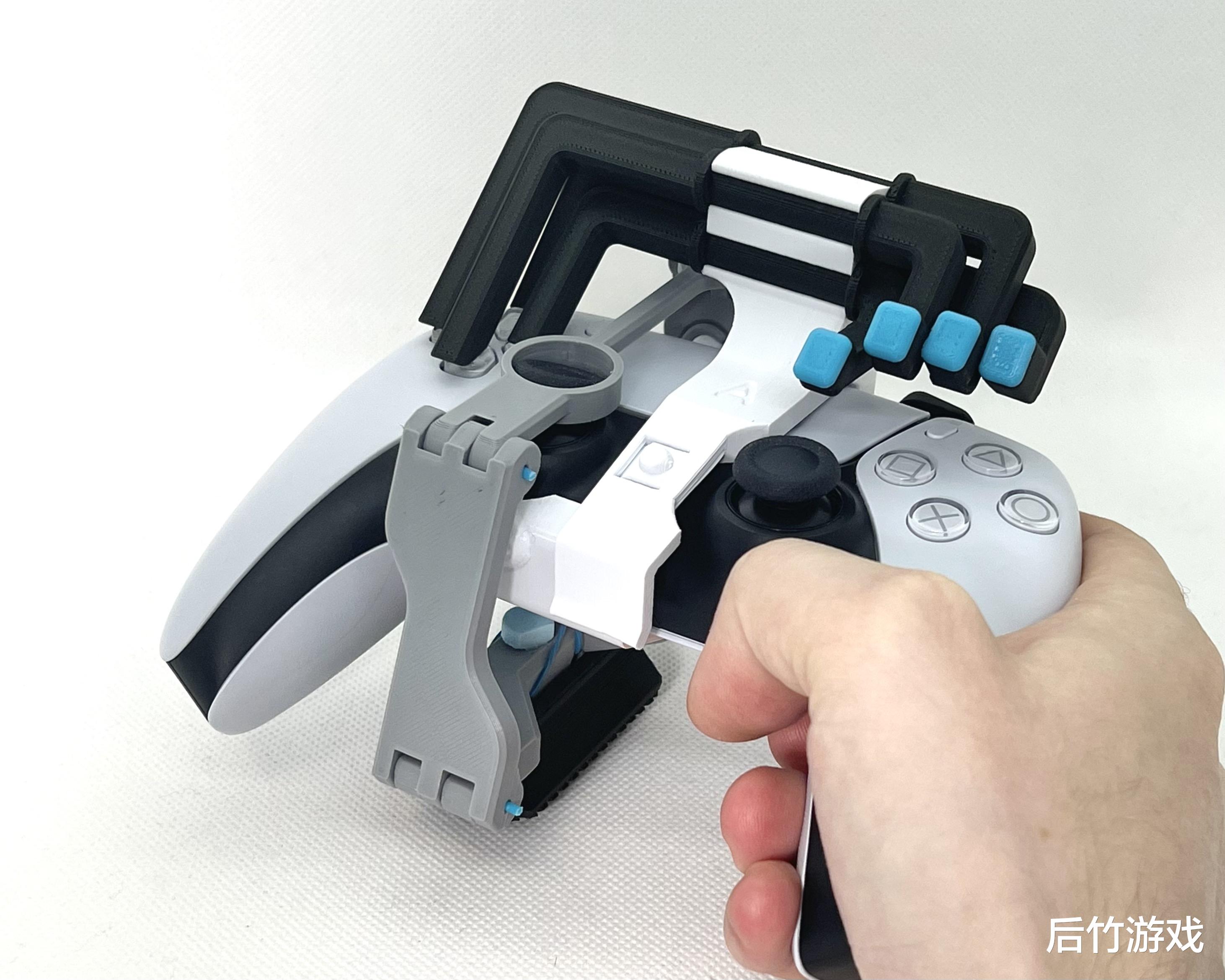 手柄|某玩家设计了一款能单手玩的PS5手柄，一人可打《双人成行》