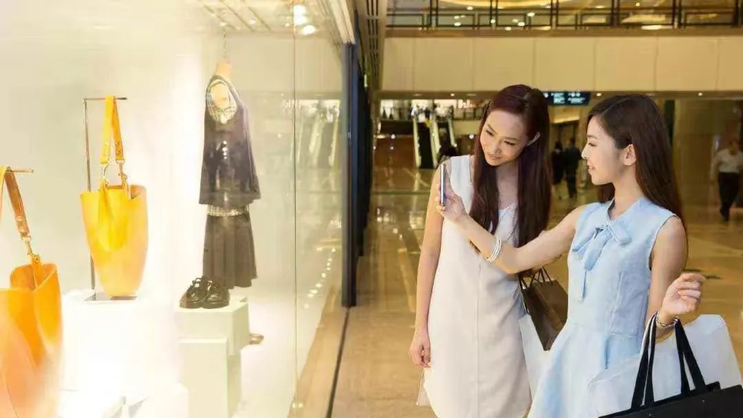 东莞“太子酒店”覆灭后,太子辉背后的特殊培训师蒋艳,后悔吗?