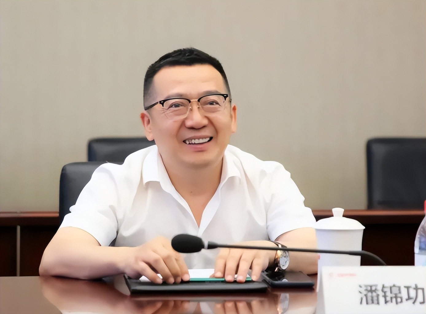 世界顶尖科学家弃美回国,又是一个“钱学森”,美方学者:亏大了