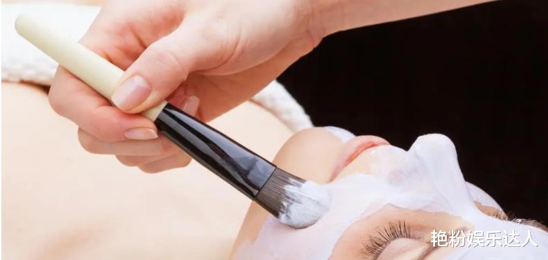 护肤品|爱长痘、有闭口的女生,这些“护肤技巧”请收好,还你白嫩水光肌