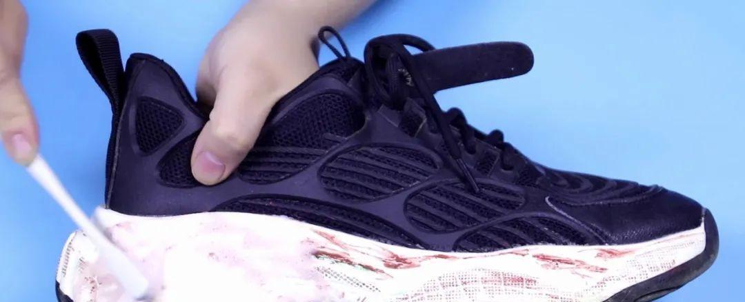 脱发|牙膏用完后剩下一个牙膏皮，很多人直接扔掉，那样就太可惜了