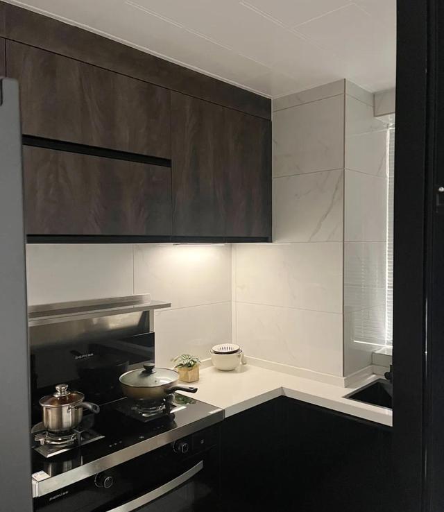 湖南夫妇拒绝“过度装修”,把146家装修得堪称教科书,超有品味