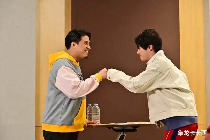 |假面骑士revice30话追加先行图 玉置豪遭遇一辉友情破颜拳