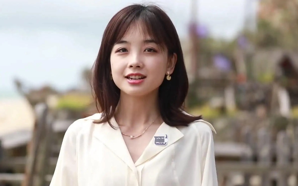 央视|这9位央视90后美女主持人个个才貌双全，让人瞬间忘记董卿李思思