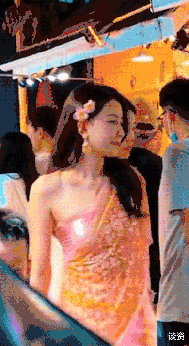 孙怡|离婚后出游,孙怡再现治愈系微笑,生图巨白巨美,再接几部偶像剧吧