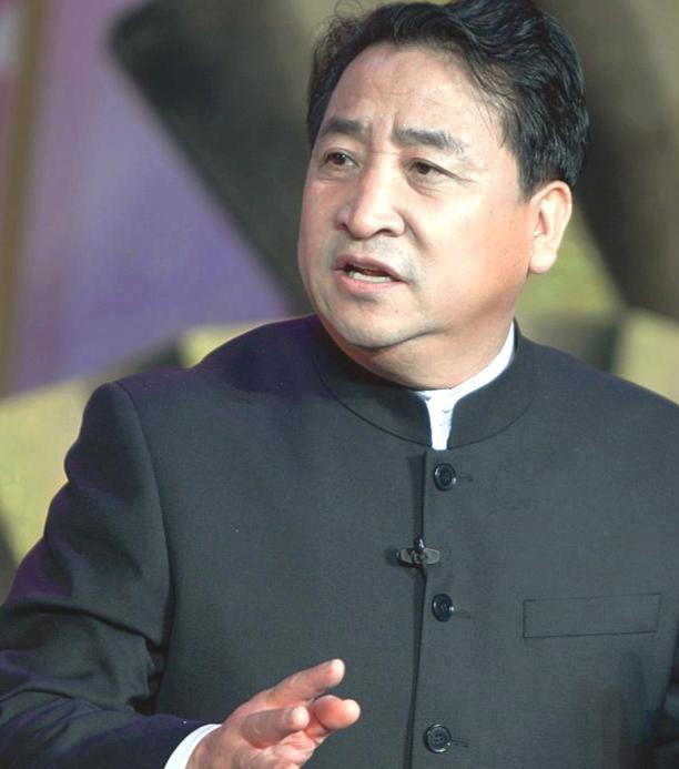 相声|姜昆和郭德纲的相声之争，因服务对象不同而形成，再换俩人也一样