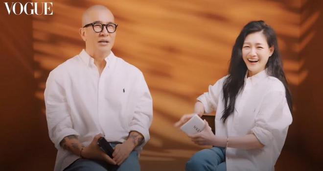 大S|大S具俊晔的合影被好友公开,零修图的大S胖了好多,快要认不出