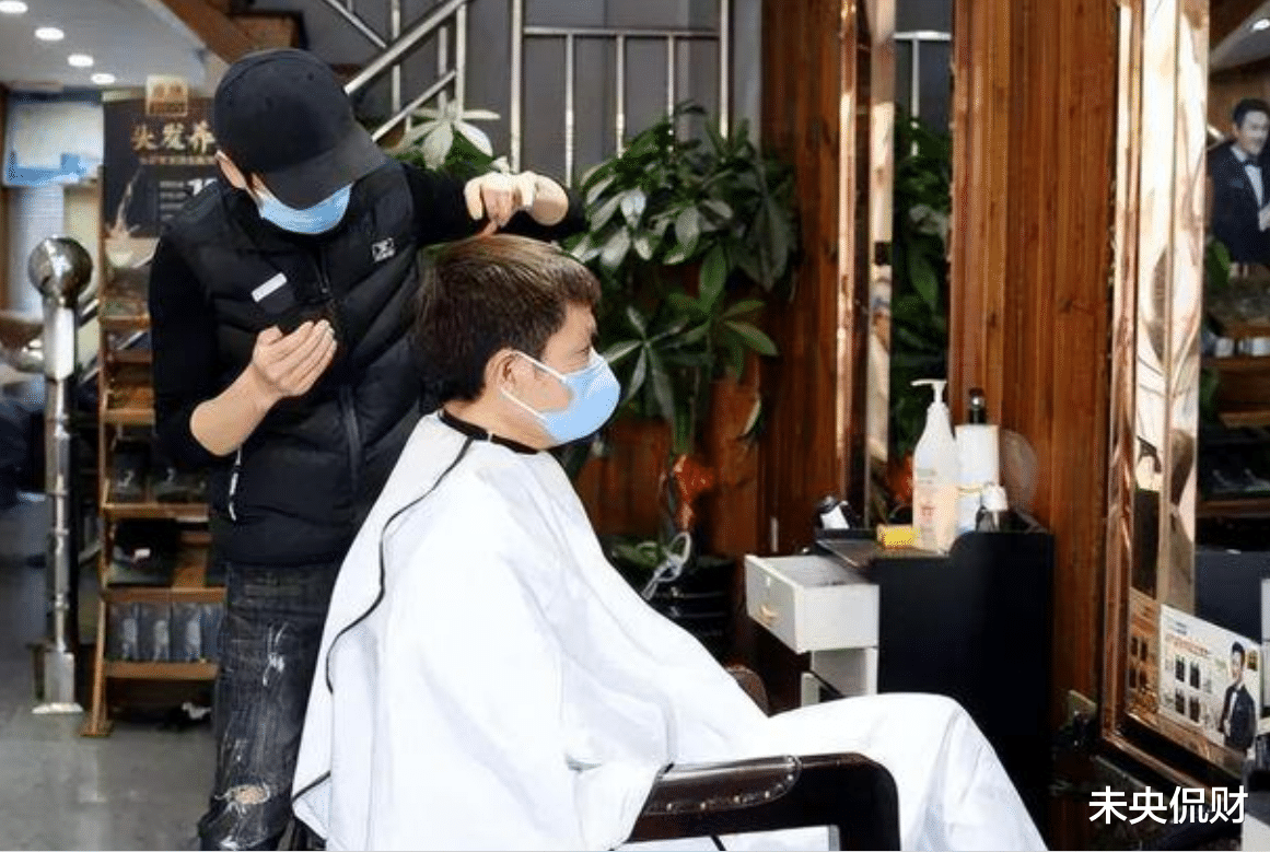 电子商务|理发店没受到电商冲击，为啥生意也越来越难做？内行人这样说