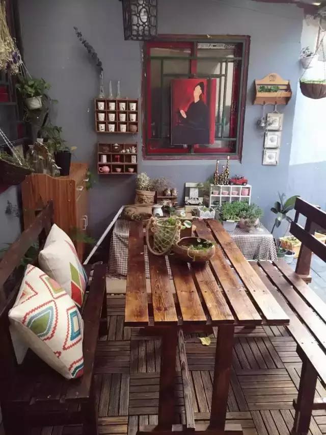 惊艳！美女仅花3500块，打造的出租屋竟媲美咖啡厅！