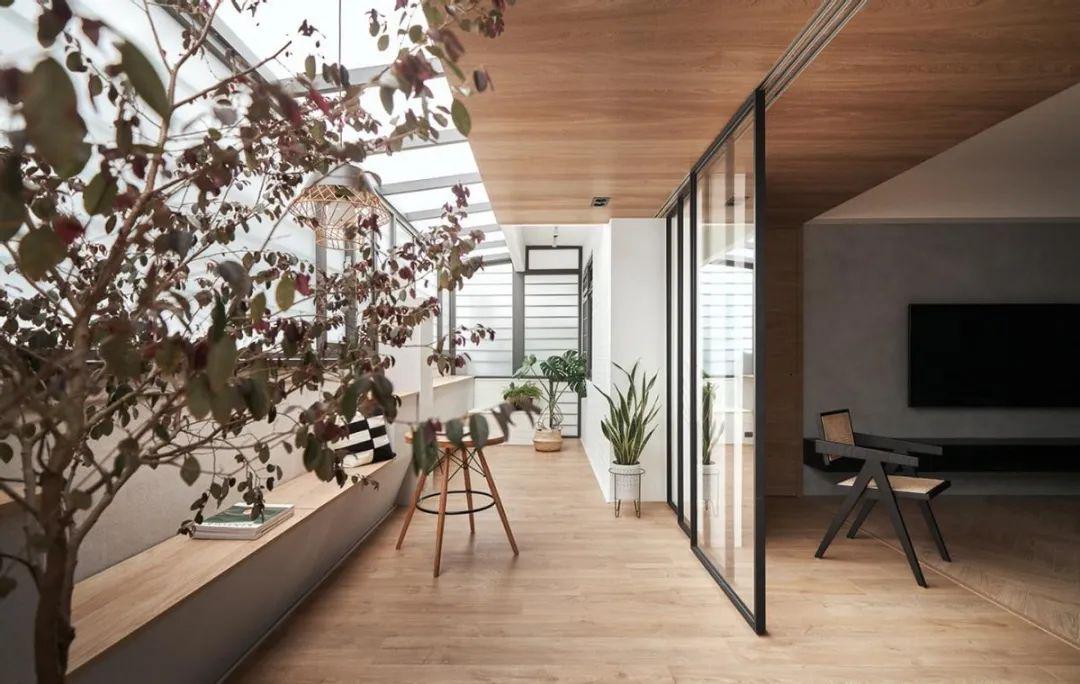 入户带院子,改阳光房做下沉式设计,封顶、分区,比传统院子实用