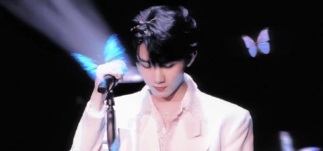 郭德纲|网友做核酸偶遇马嘉祺，得到小马温柔回应，简单两个字让人破防了