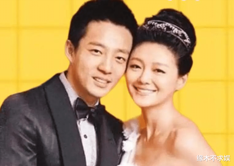 大S|汪小菲曝大S每月花自己百万买衣物，连二婚的头纱都是汪小菲买的