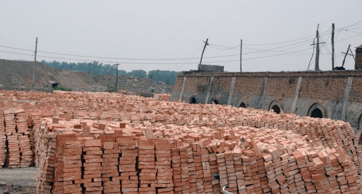 银行|红砖建房农村沿袭千年，为何会被国家禁止？那农民又该怎么建房？