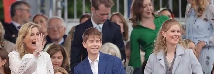 英国|颜值最高的小王子!英国皇室隐藏版金发萌弟,英国女王超疼爱