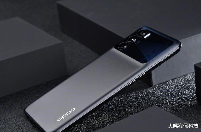 OPPO|OPPO中端市场新机要来了，骁龙870+5600毫安电池，背刺小米？