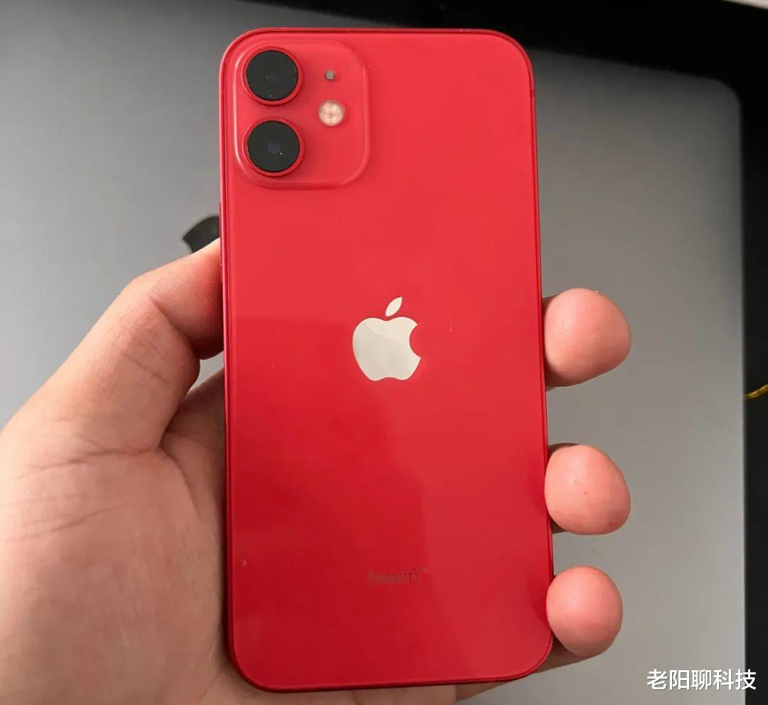 小屏|谁才是最值得购买的小屏手机，iPhone13 mini在它面前没有性价比