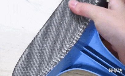 纱窗不要拆下来洗了,试试家政阿姨这招,污垢灰尘哗哗掉!