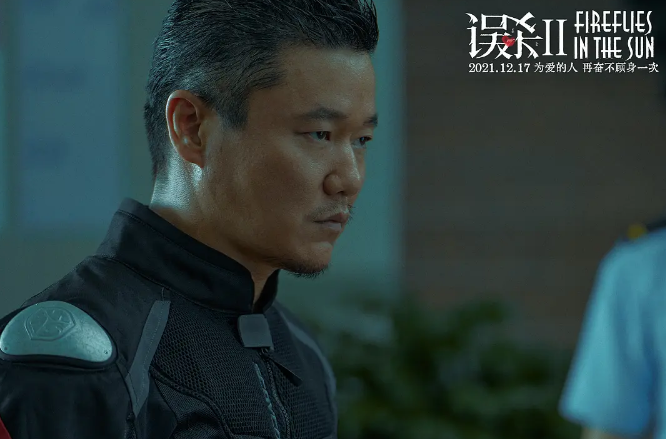 徐峥|上映12天票房7.4亿，黄渤成最大赢家，徐峥却成了最大“倒霉蛋”