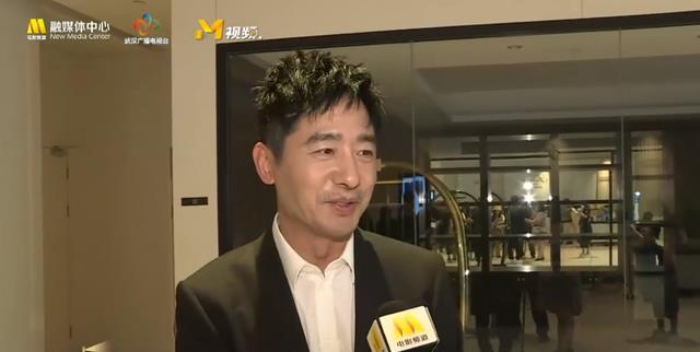 程莉莎|程莉莎:一边爽约北京人艺原定话剧演出,一边却出现在百花奖盛典