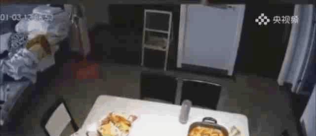 央视曝光“毒保温杯”！热水可变“毒水”，家长们要注意了