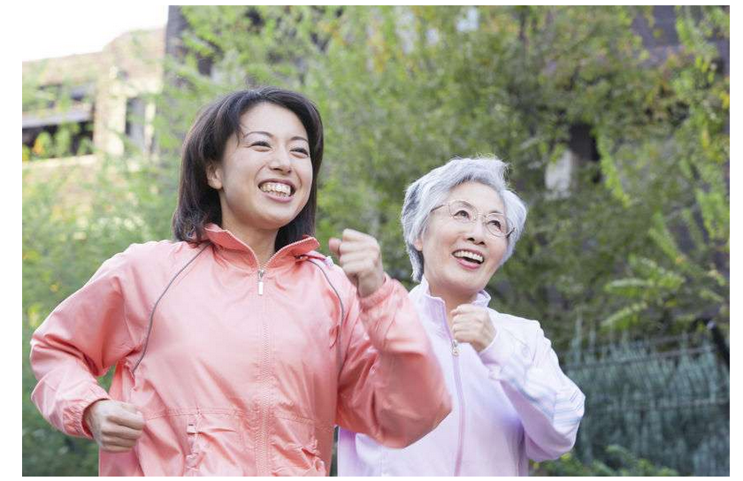 衰老|研究称感觉越年轻就越健康！女性做好4件事，让你保护年轻状态
