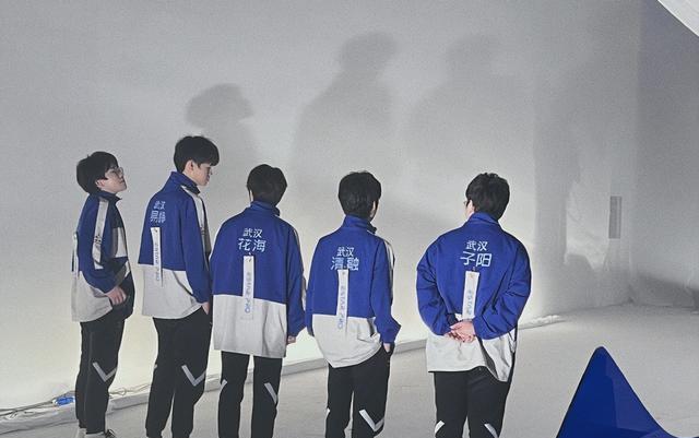 交易|季后赛百分百胜利，并且还是MVP，2022年KPL春决，狼队已预定一分