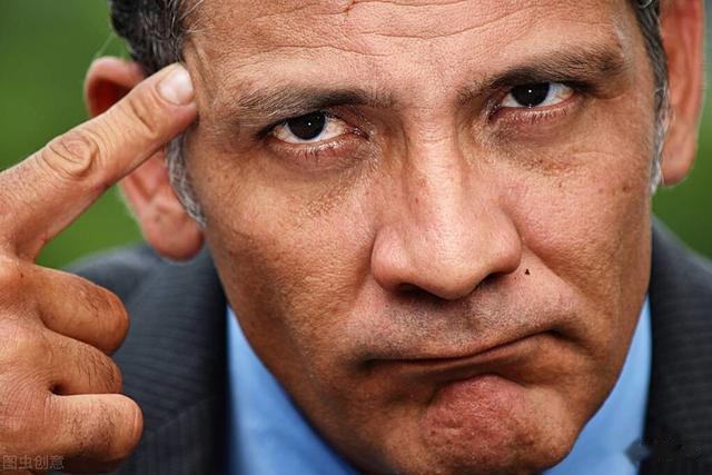 |“踏实工作”和“表现自己”哪个对领导更有吸引力？