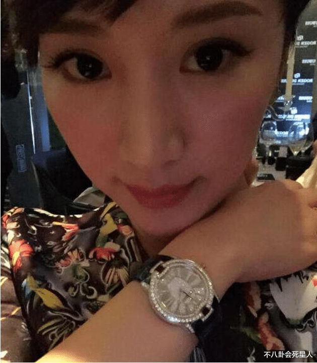 豪门|内地6大豪门阔太，嫁首富，被英国王子接见，住故宫边，钱花不完