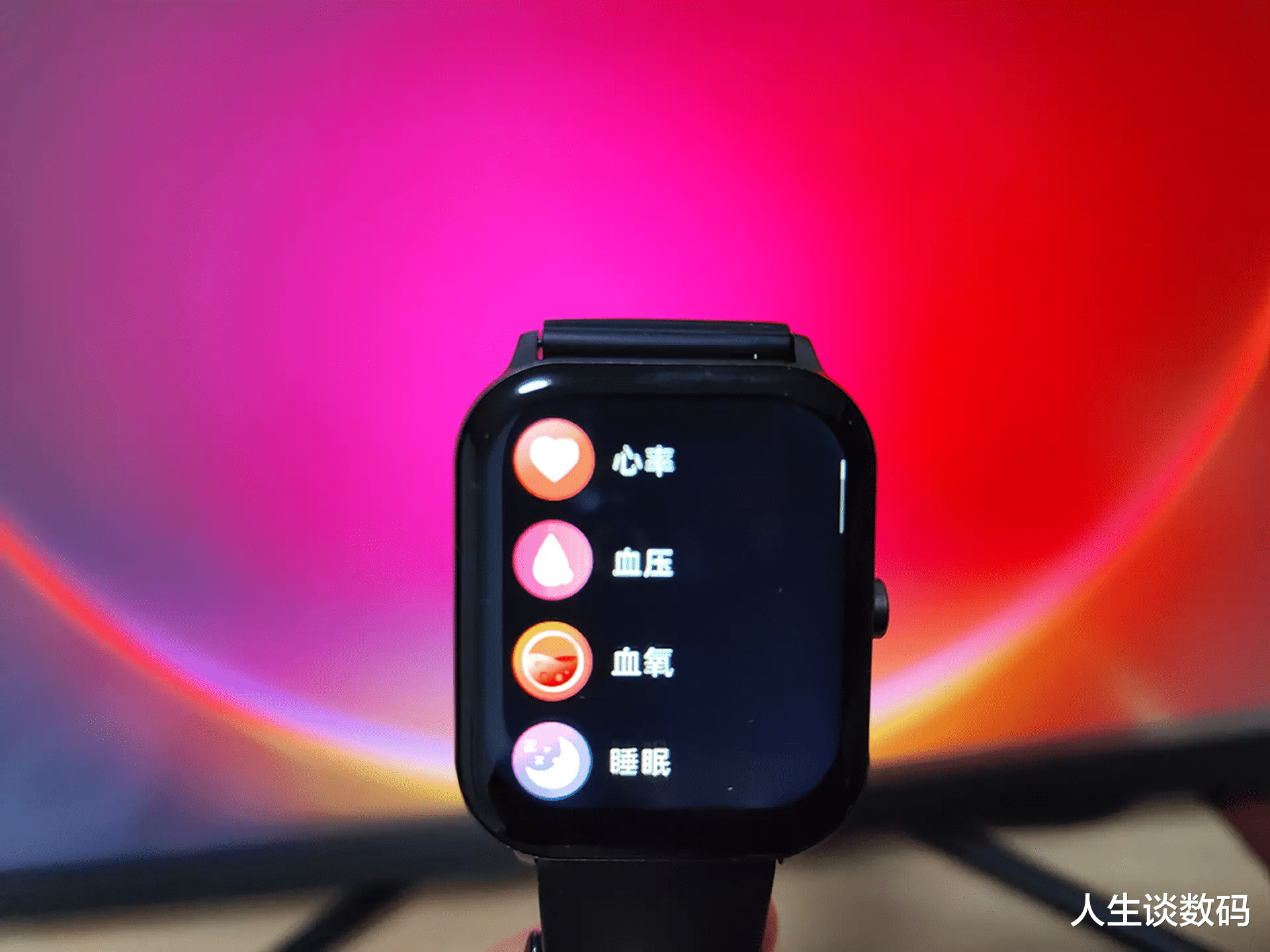 智能手表|比某米更狠，百元级智能手表天花板来了，QCY首款智能手表体验