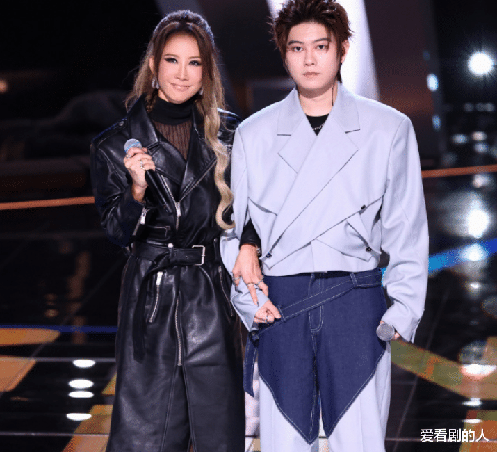 刘德华|中国好声音:刘德华金曲连唱过瘾,梁玉莹获得总冠军,李克勤牛!