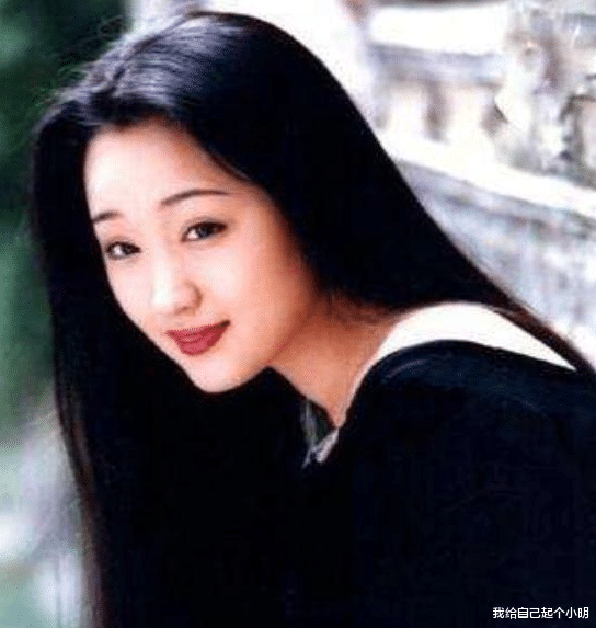 杨钰莹|让人心疼!杨钰莹回忆与赖文峰三年来的同居生活,鲁豫听完落泪