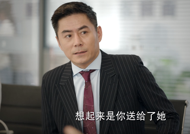 韩国|《底线》为了300万断送女儿前程?韩国:穷人跨阶层,公检法是捷径!