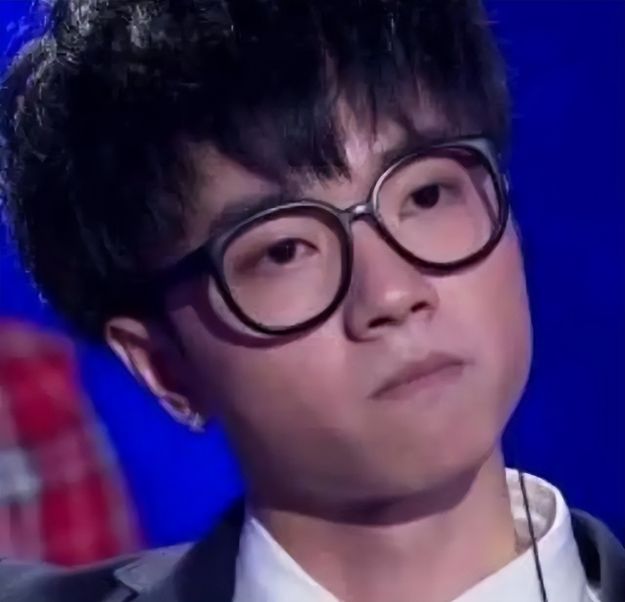 整容|审美堪忧！这10位小鲜肉，“整丑”成锥子脸，真是捡芝麻丢西瓜