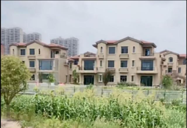 奇奇|户口本显示郭威俩孩子已改姓，云昊辟谣别墅，熊磊妈晒楷楷怼网友