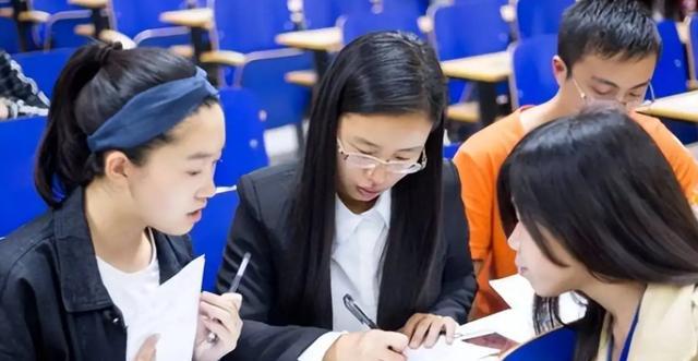 密云|中铁集体公开招聘正式工，实习薪资待遇优厚，应届生报考更占优势